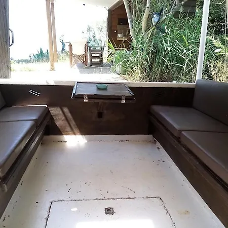 Holiday home Leonardo, Houseboat In The Pool