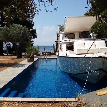 Leonardo, Houseboat In The Pool Ferienhaus *